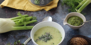 Beitragsbild des Blogbeitrags FENCHELSUPPE MIT HASELNUSSPESTO