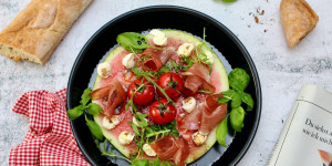 Beitragsbild des Blogbeitrags PIKANTE WASSERMELONEN-PIZZA