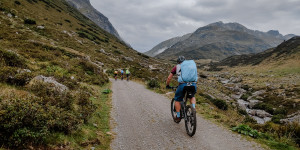 Beitragsbild des Blogbeitrags Fünf Tage quer über die Alpen: Vom Arlberg nach Riva del Garda 