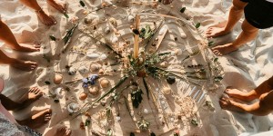 Beitragsbild des Blogbeitrags YOGARETREAT ALGARVE: Das war Yoga mit Freunden 2018!