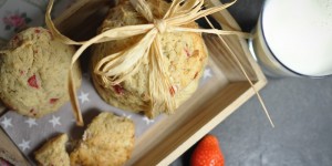Beitragsbild des Blogbeitrags Strawberry-Pistachio-Cookies 