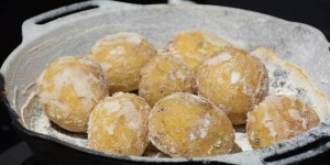 Beitragsbild des Blogbeitrags Kartoffeln mit Salzkruste vom Grill – „Papas arrugadas“