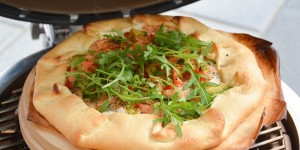 Beitragsbild des Blogbeitrags Lachs Tarte vom Grill 