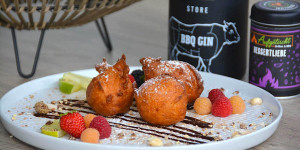Beitragsbild des Blogbeitrags Fruchtig gefüllte Gin Topfenbällchen