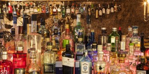 Beitragsbild des Blogbeitrags Gin, Wein, Bier. Die große Auswahl findest du hier. 