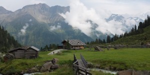 Beitragsbild des Blogbeitrags Almgeschichten: die Falbesoner Ochsenalm im Stubaital