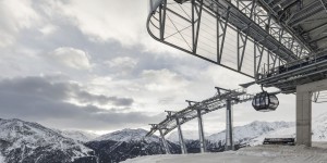 Beitragsbild des Blogbeitrags Schwebende Wunderwerke – Die Giggijochbahn in Sölden