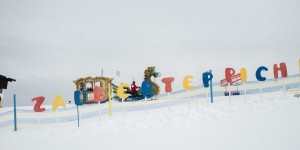 Beitragsbild des Blogbeitrags Lernen mit dem Drachen: Kinderskikurs am Wilden Kaiser