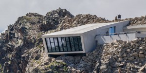 Beitragsbild des Blogbeitrags 007 Elements: Bond-Erlebniswelt auf 3.000 Metern