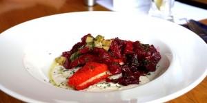 Beitragsbild des Blogbeitrags Tirol isst vegan: Vegane Restaurants & Hotels in Tirol