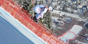Beitragsbild des Blogbeitrags Mit 140 Sachen talwärts: 10 Fakten zu den Hahnenkammrennen 