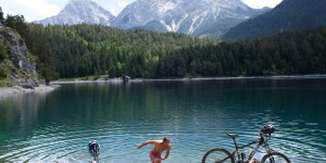 Beitragsbild des Blogbeitrags 5 Bergseen zum Baden und Sporteln 