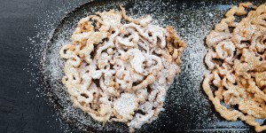 Beitragsbild des Blogbeitrags Strauben: das Original Rezept zum Nachkochen