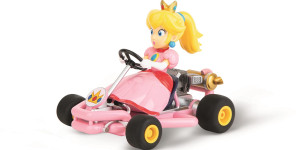 Beitragsbild des Blogbeitrags Power-Prinzessin-Peach erobert die Kinderzimmer mit Carrera RC
