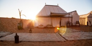 Beitragsbild des Blogbeitrags Wüstentour durch Marokko: Im Camp der Erg Chebbi