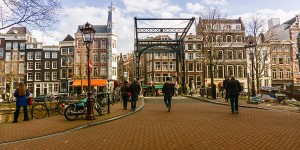Beitragsbild des Blogbeitrags Amsterdam an einem Wochenende – der unverzichtbare City-Guide 