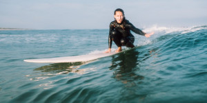 Beitragsbild des Blogbeitrags Yoga and Surfing – the Best Combination