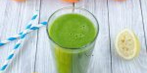 Beitragsbild des Blogbeitrags Mandarinen-Mango-Smoothie mit Grünkohl