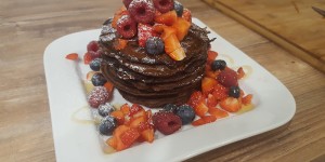 Beitragsbild des Blogbeitrags „Gesunde“ Schokoladen Pancakes