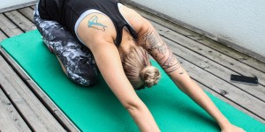 Beitragsbild des Blogbeitrags 3 Übungen, die ihr mit Sportmatte machen solltet 