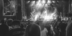 Beitragsbild des Blogbeitrags Is it a Heartbreak Century? – Sunrise Avenue auf der Burg Clam 